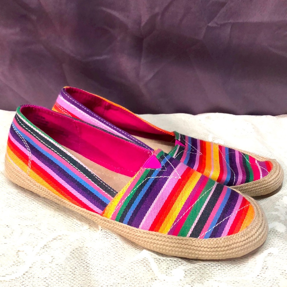 WS-566 Maui Island size 9